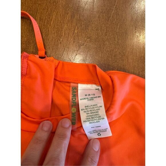 Woman’s Sandflower long sleeve swimsuit size medium woman’s - Picture 3 of 5